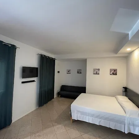 Appartement San Valentino House *